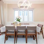 Luxury House Next To Ayala Alabang And Fernbrooks