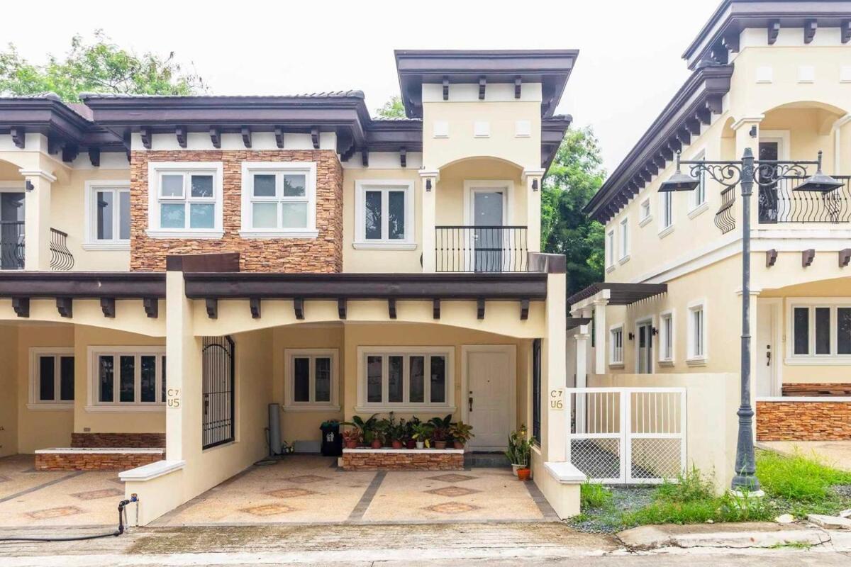Luxury House Next To Ayala Alabang And Fernbrooks Bahay bakasyunan *